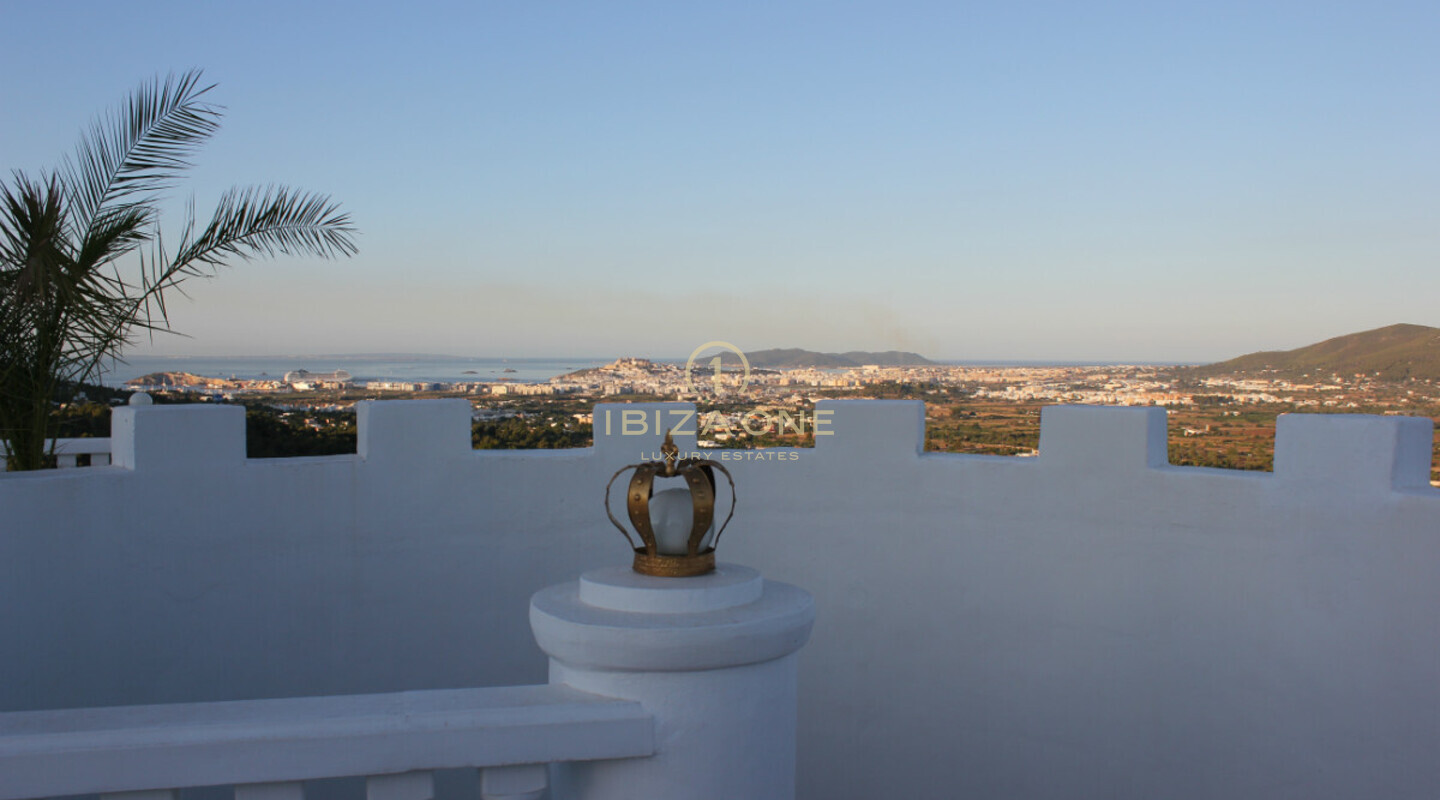 Propriété de luxe manoir près d'Ibiza avec vue sur la mer et Dalt Vila à vendre, Ibiza - Propriété de luxe manoir près d'Ibiza avec vue sur la mer et Dalt Vila à louer, Ibiza