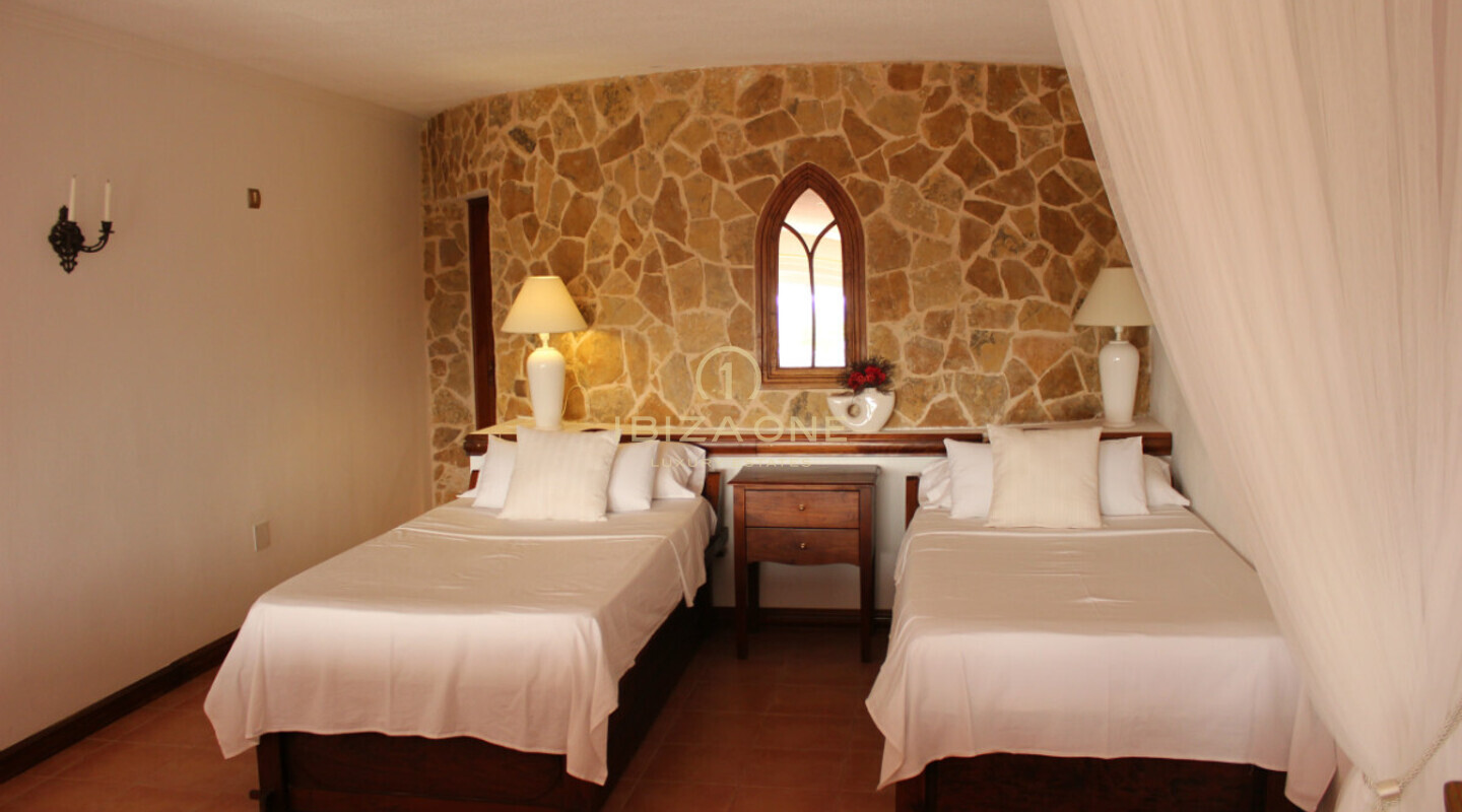 Propriété de luxe manoir près d'Ibiza avec vue sur la mer et Dalt Vila à vendre, Ibiza - Propriété de luxe manoir près d'Ibiza avec vue sur la mer et Dalt Vila à louer, Ibiza