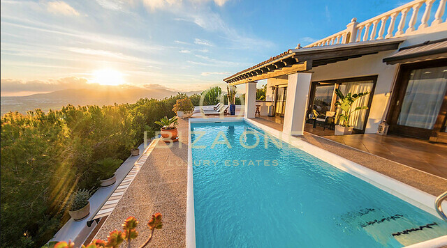 Manorial luxury property close to Ibiza with sea views and Dalt Vila for sale, Ibiza - Manorial luxury property close to Ibiza with sea views and Dalt Vila for rent, Ibiza