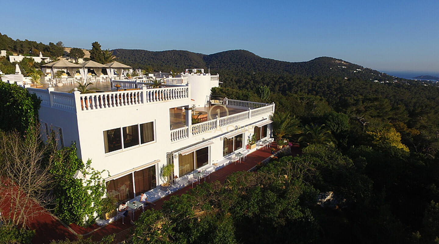 Propiedad señorial de lujo cerca de Ibiza con vistas al mar y Dalt Vila en venta, Ibiza - Propiedad señorial de lujo cerca de Ibiza con vistas al mar y Dalt Vila en alquiler, Ibiza