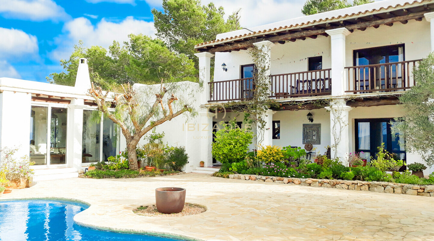 Finca de luxe et originale à Blakstad construite par Rolf Blakstad senior avec une excellente vue sur la mer à vendre, Ibiza - Finca de luxe et originale à Blakstad construite par Rolf Blakstad senior avec une excellente vue sur la mer à louer, Ibiza