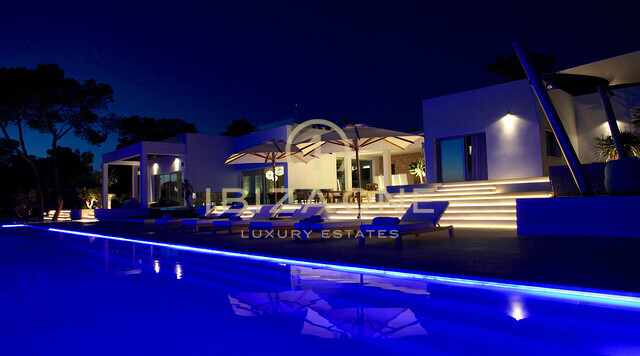 Moderne luxe zonsondergangvilla te huur, Ibiza
