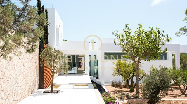 Villa de luxe moderne au coucher du soleil à louer, Ibiza