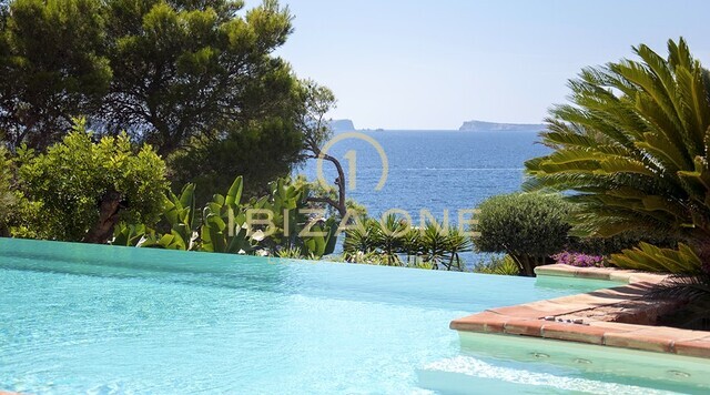 Wonderful frontline villa with sea and beach access for sale, Ibiza - Wonderful frontline villa with sea and beach access for rent, Ibiza