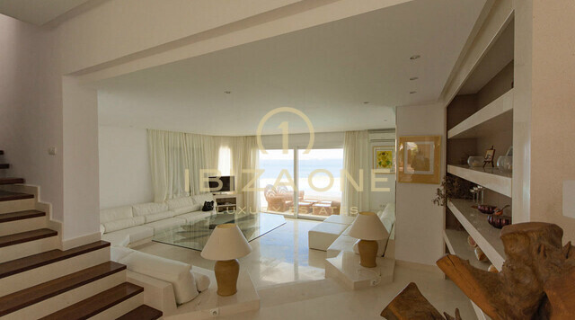 Propriété de luxe moderne en première ligne de mer avec accès à la mer à vendre, Ibiza - maison sur l'eau exclusive à vendre, Ibiza