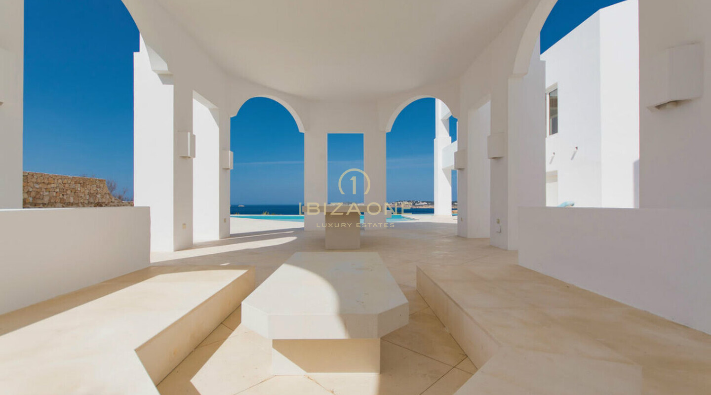 Modern luxe onroerend goed in de eerste lijn van de zee met toegang tot de zee te koop, Ibiza - exclusief waterhuis te koop, Ibiza