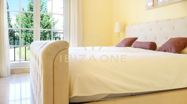Mardavall : Luxueux appartement en première ligne de mer à Majorque à vendre, Ibiza - Mardavall : Luxueux appartement en première ligne de mer à Majorque à louer, Ibiza