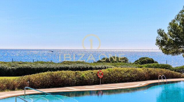Mardavall : Luxueux appartement en première ligne de mer à Majorque à vendre, Ibiza - Mardavall : Luxueux appartement en première ligne de mer à Majorque à louer, Ibiza