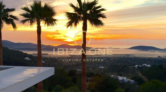 Luxe en nieuw gebouwde moderne villa met prachtig uitzicht op het terrein en de zee te koop, Ibiza - Luxe en nieuw gebouwde moderne villa met prachtig uitzicht op het terrein en de zee te huur, Ibiza