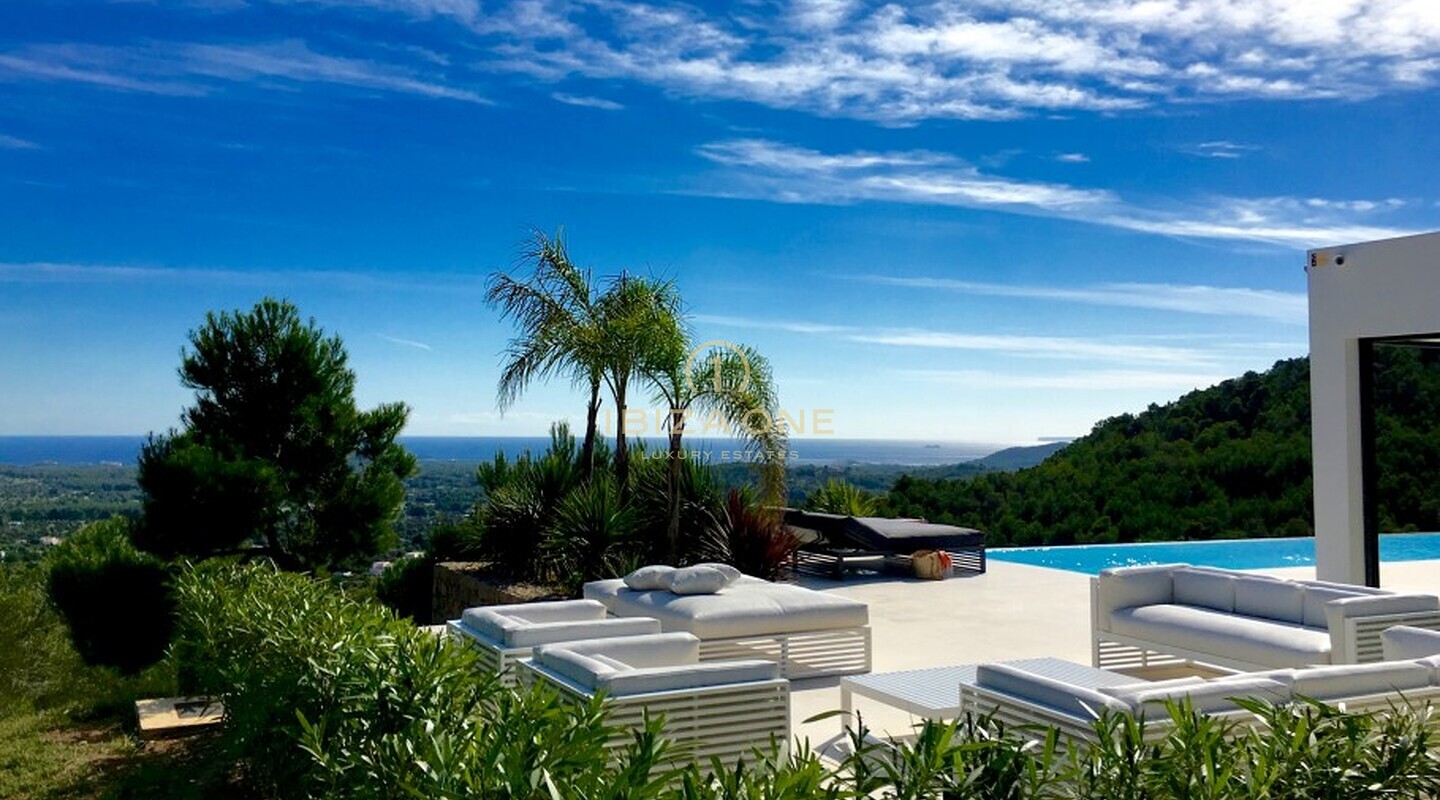 Luxe en nieuw gebouwde moderne villa met prachtig uitzicht op het terrein en de zee te koop, Ibiza - Luxe en nieuw gebouwde moderne villa met prachtig uitzicht op het terrein en de zee te huur, Ibiza