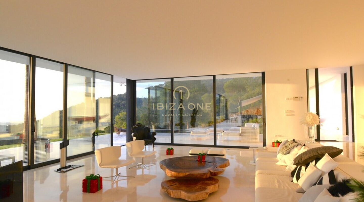 Luxuriöse und neu gebaute moderne Villa mit wunderschönem Land- und Meerblick zu verkaufen, Ibiza - Luxuriöse und neu gebaute moderne Villa mit wunderschönem Land- und Meerblick zu vermieten, Ibiza