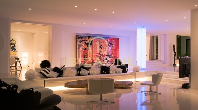 Villa moderna di lusso di nuova costruzione con splendido terreno e vista mare in vendita, Ibiza - Villa moderna di lusso di nuova costruzione con splendido terreno e vista mare in affitto, Ibiza