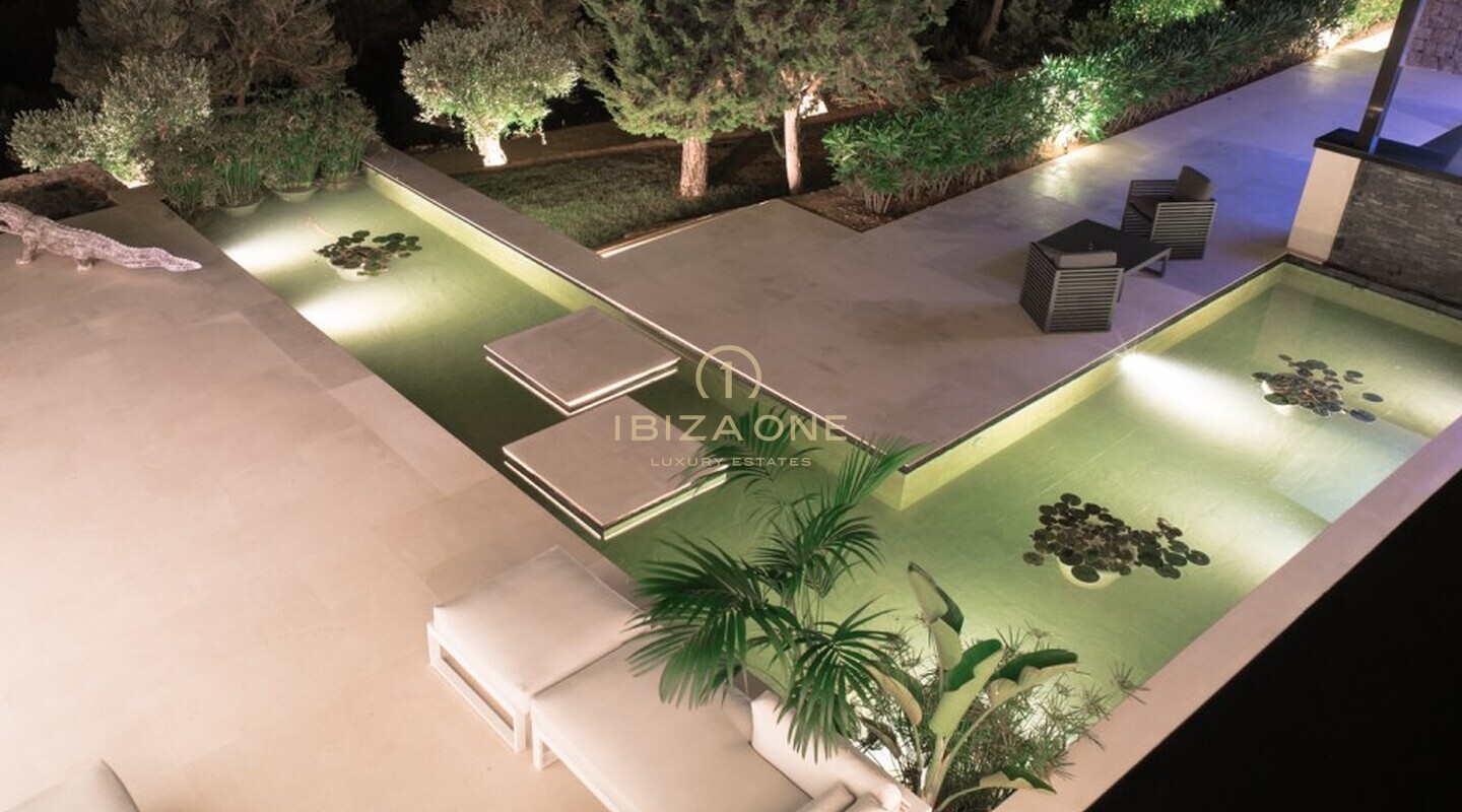 Luxuriöse und neu gebaute moderne Villa mit wunderschönem Land- und Meerblick zu verkaufen, Ibiza - Luxuriöse und neu gebaute moderne Villa mit wunderschönem Land- und Meerblick zu vermieten, Ibiza