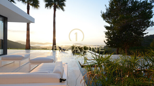 Villa moderna di lusso di nuova costruzione con splendido terreno e vista mare in vendita, Ibiza - Villa moderna di lusso di nuova costruzione con splendido terreno e vista mare in affitto, Ibiza