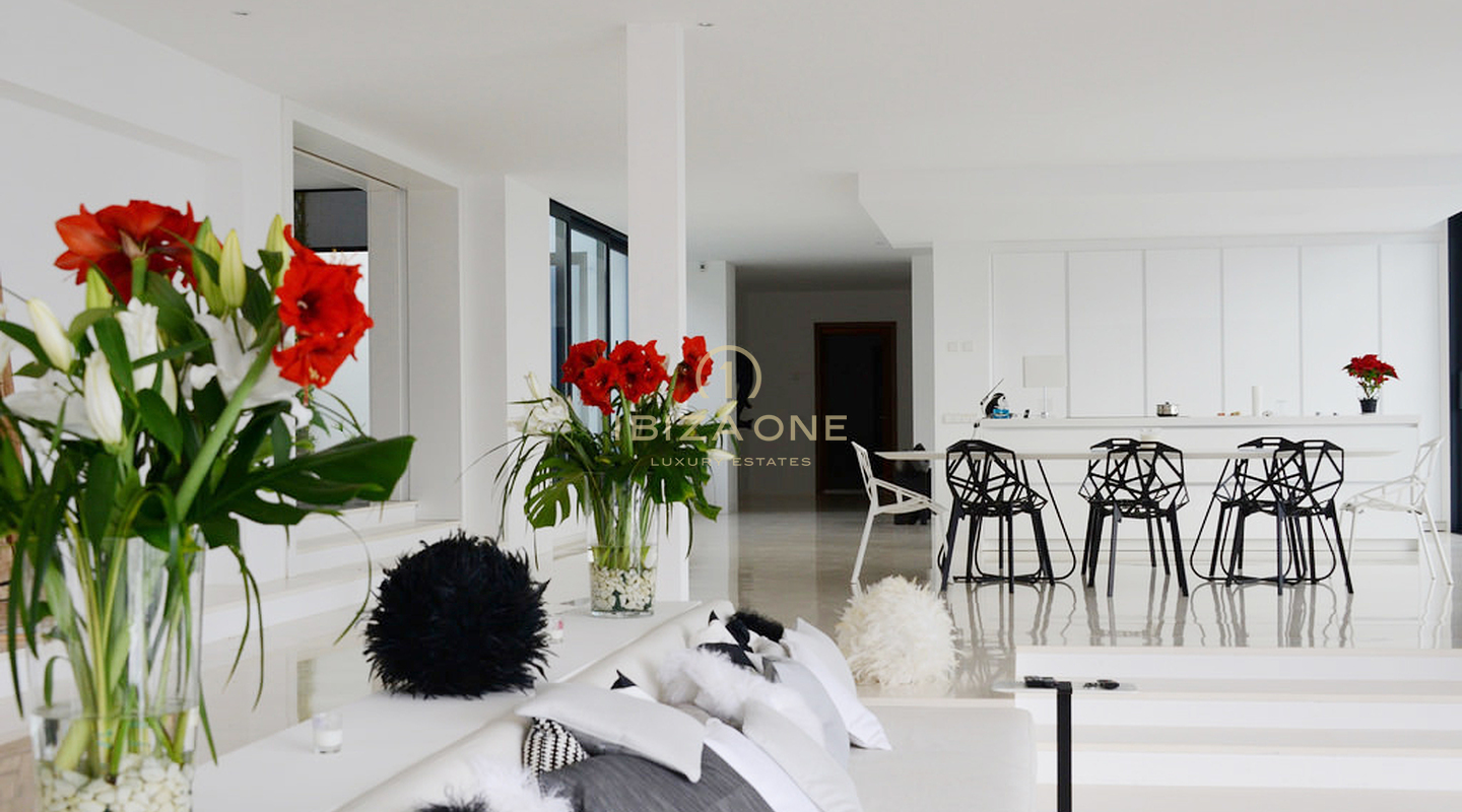 Luxuriöse und neu gebaute moderne Villa mit wunderschönem Land- und Meerblick zu verkaufen, Ibiza - Luxuriöse und neu gebaute moderne Villa mit wunderschönem Land- und Meerblick zu vermieten, Ibiza