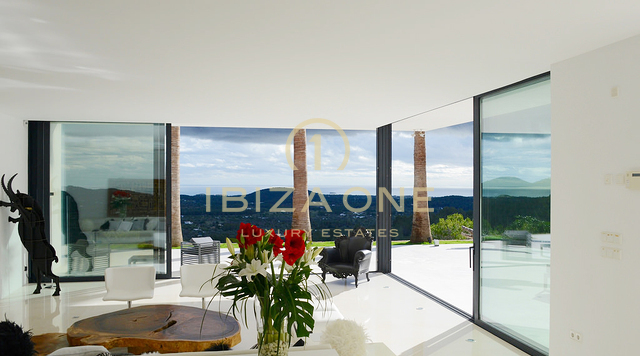 Luxuriöse und neu gebaute moderne Villa mit wunderschönem Land- und Meerblick zu verkaufen, Ibiza - Luxuriöse und neu gebaute moderne Villa mit wunderschönem Land- und Meerblick zu vermieten, Ibiza
