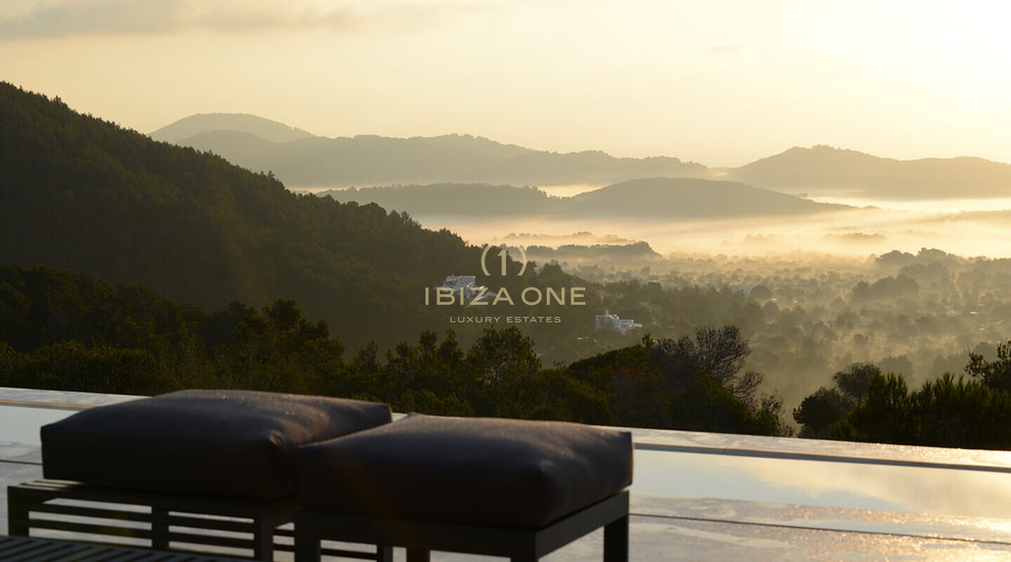 Villa moderne de luxe et nouvellement construite avec un beau terrain et vue sur la mer à vendre, Ibiza - Villa moderne de luxe et nouvellement construite avec un beau terrain et vue sur la mer à louer, Ibiza
