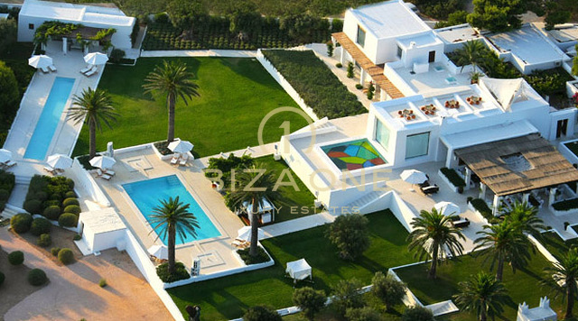 Villa de luxe en bord de mer avec vue imprenable sur la mer et le coucher du soleil à louer, Ibiza