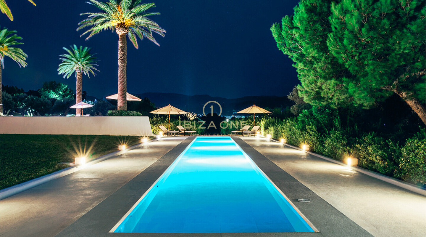 Luxury sea frontline villa with amazing sea and sunset views for rent, Ibiza