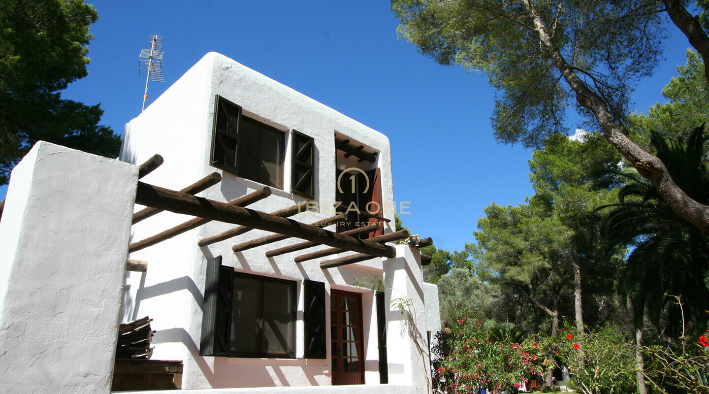 Finca original reformada en estilo Blakstad con casa de invitados cerca de Ibiza con vistas al mar y Dalt Vila en venta, Ibiza - Finca original reformada en estilo Blakstad con casa de invitados cerca de Ibiza con vistas al mar y Dalt Vila en alquiler, Ibiza