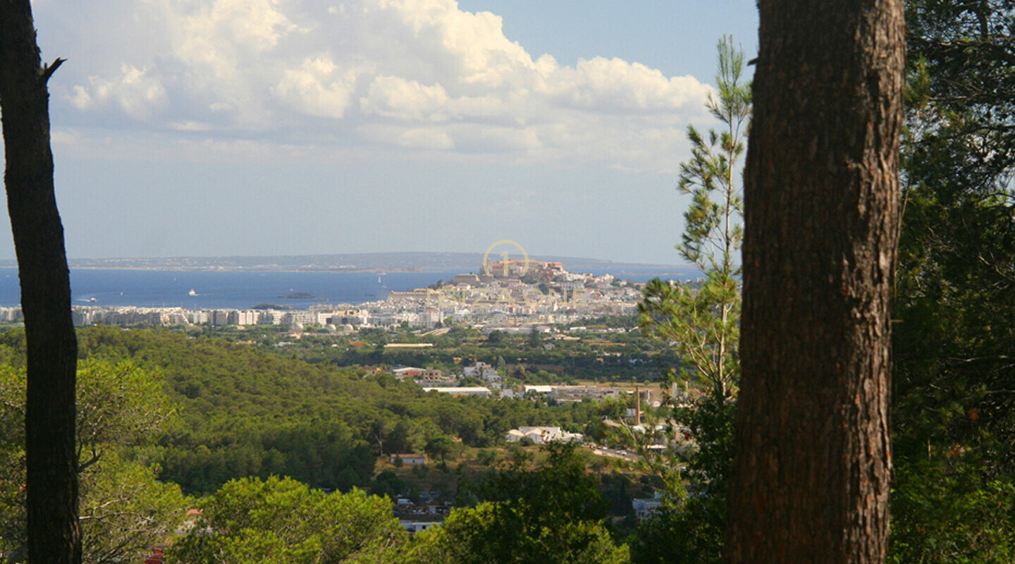 Finca originale rénovée dans le style Blakstad avec maison d'hôtes près d'Ibiza avec vue sur la mer et Dalt Vila à vendre, Ibiza - Finca originale rénovée dans le style Blakstad avec maison d'hôtes près d'Ibiza avec vue sur la mer et Dalt Vila à louer, Ibiza