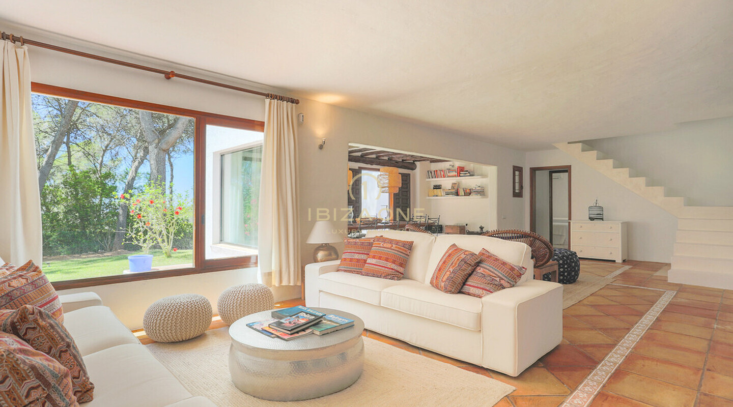 مزرعة أصلية تم تجديدها على طراز بلاكستاد مع بيت ضيافة بالقرب من إيبيزا مع إطلالة على البحر ودالت فيلا للبيع، إيبيزا - مزرعة أصلية تم تجديدها على طراز بلاكستاد مع بيت ضيافة بالقرب من إيبيزا مع إطلالة على البحر ودالت فيلا للإيجار، إيبيزا