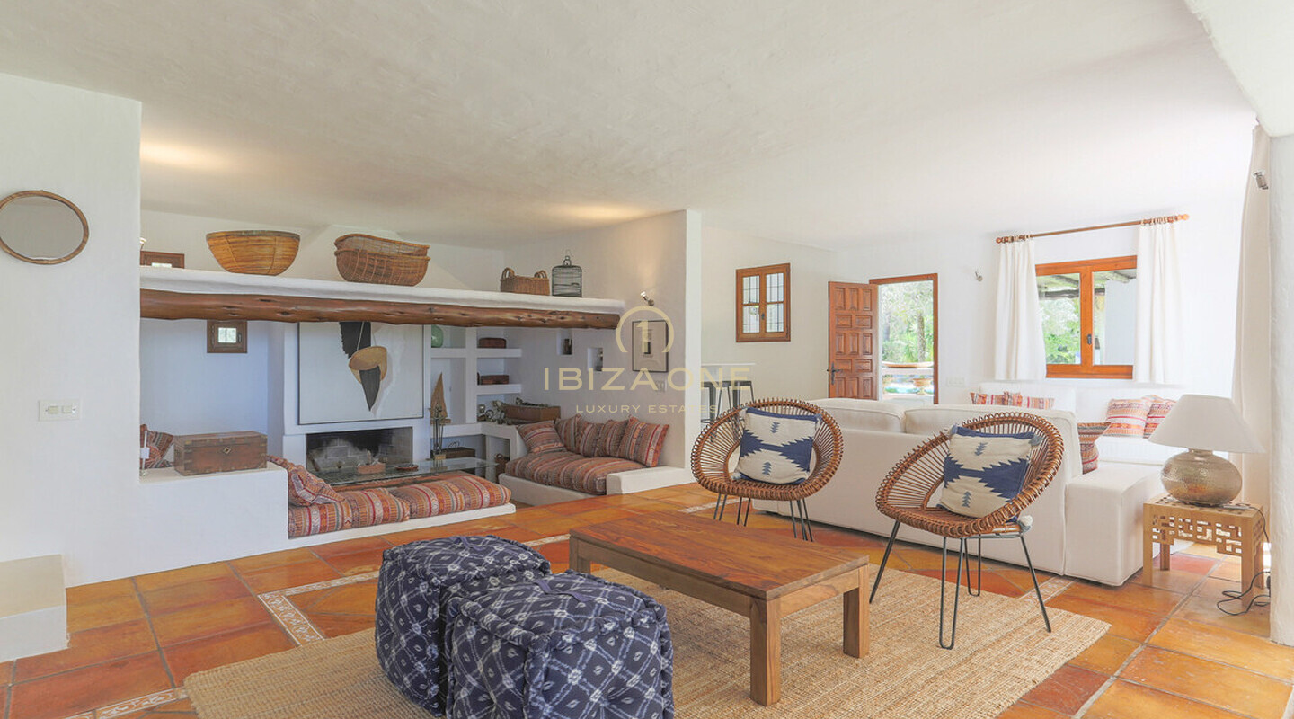 Finca originale ristrutturata in stile Blakstad con dependance vicino a Ibiza con vista sul mare e Dalt Vila in vendita, Ibiza - Finca originale ristrutturata in stile Blakstad con dependance vicino a Ibiza con vista sul mare e Dalt Vila in affitto, Ibiza