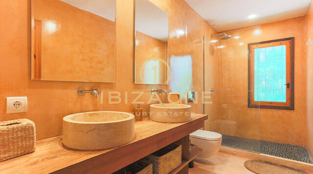 Finca originale ristrutturata in stile Blakstad con dependance vicino a Ibiza con vista sul mare e Dalt Vila in vendita, Ibiza - Finca originale ristrutturata in stile Blakstad con dependance vicino a Ibiza con vista sul mare e Dalt Vila in affitto, Ibiza