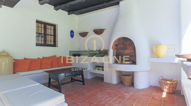 Finca originale ristrutturata in stile Blakstad con dependance vicino a Ibiza con vista sul mare e Dalt Vila in vendita, Ibiza - Finca originale ristrutturata in stile Blakstad con dependance vicino a Ibiza con vista sul mare e Dalt Vila in affitto, Ibiza