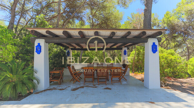 Finca originale ristrutturata in stile Blakstad con dependance vicino a Ibiza con vista sul mare e Dalt Vila in vendita, Ibiza - Finca originale ristrutturata in stile Blakstad con dependance vicino a Ibiza con vista sul mare e Dalt Vila in affitto, Ibiza