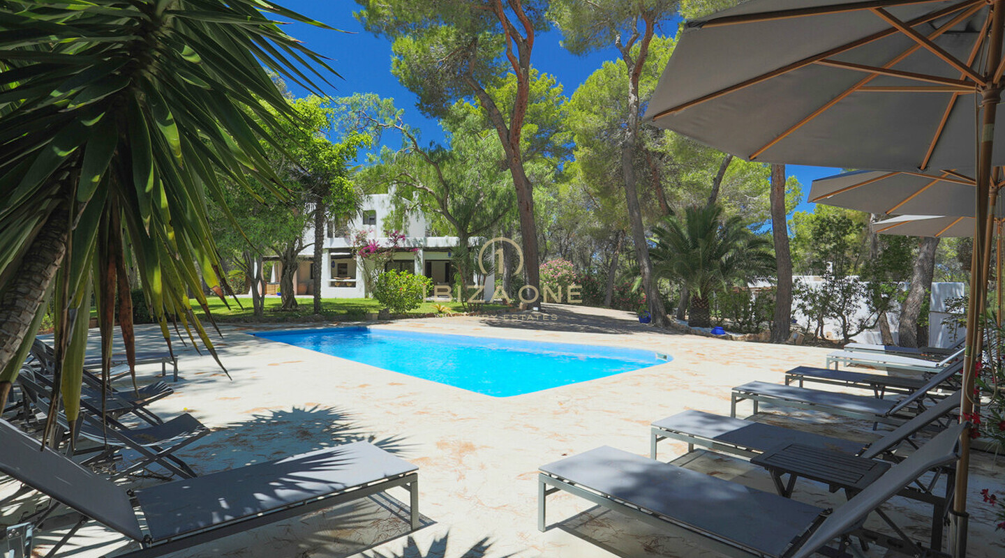 Finca originale rénovée dans le style Blakstad avec maison d'hôtes près d'Ibiza avec vue sur la mer et Dalt Vila à vendre, Ibiza - Finca originale rénovée dans le style Blakstad avec maison d'hôtes près d'Ibiza avec vue sur la mer et Dalt Vila à louer, Ibiza
