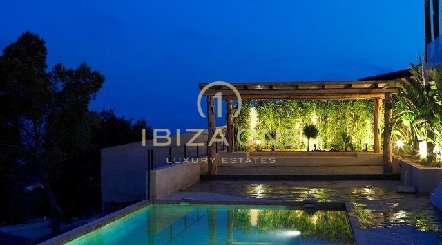 Moderne Luxusvilla mit 5 Schlafzimmern und unglaublichem Meerblick zu vermieten, Ibiza - Moderne Luxusvilla mit 5 Schlafzimmern und unglaublichem Meerblick zu verkaufen, Ibiza