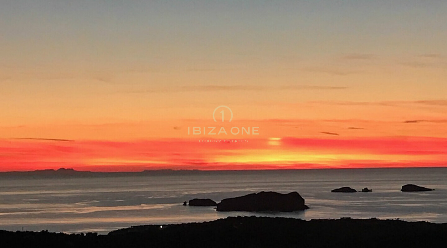 Lujosa villa en Ibiza con la mejor vista al mar, las puestas de sol en uno de los puntos más altos de la isla en venta, Ibiza - Lujosa villa en Ibiza con la mejor vista al mar, las puestas de sol en uno de los puntos más altos de la isla en alquiler, Ibiza