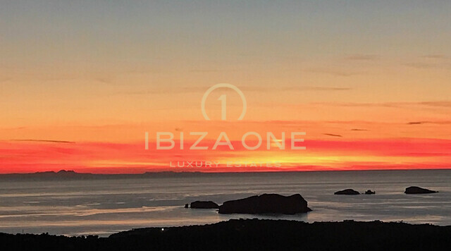 Luxuriöse Villa auf Ibiza mit dem besten Blick auf das Meer, die Sonnenuntergänge auf einem der höchsten Punkte der Insel zu verkaufen, Ibiza - Luxuriöse Villa auf Ibiza mit dem besten Blick auf das Meer, die Sonnenuntergänge auf einem der höchsten Punkte der Insel zu vermieten, Ibiza