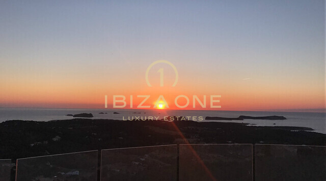 Lujosa villa en Ibiza con la mejor vista al mar, las puestas de sol en uno de los puntos más altos de la isla en venta, Ibiza - Lujosa villa en Ibiza con la mejor vista al mar, las puestas de sol en uno de los puntos más altos de la isla en alquiler, Ibiza