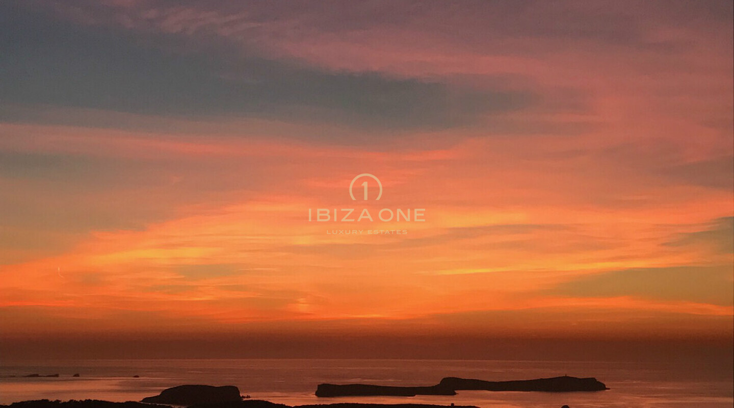 Luxurious villa in Ibiza with the best view of the sea, the sunsets on one of the highest points of the island for sale, Ibiza - Luxurious villa in Ibiza with the best view of the sea, the sunsets on one of the highest points of the island for rent, Ibiza