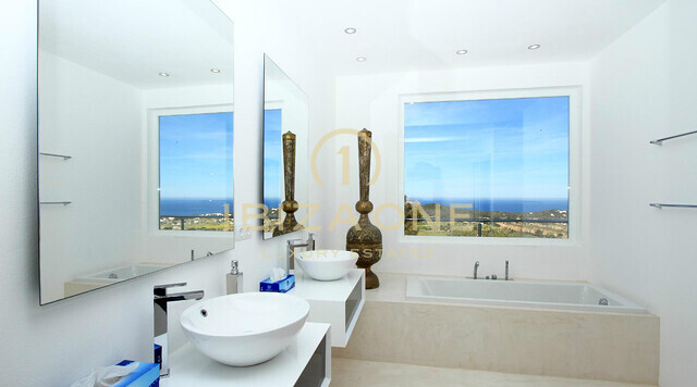 Bellissima villa con vista mare in vendita, Ibiza - Bellissima villa con vista mare in affitto, Ibiza