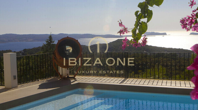 Mediterrane villa met 180º uitzicht op zee, de eilanden Conejeras, S'Esparta en Cala Salada te koop, Ibiza - Mediterrane villa met 180º uitzicht op zee, de eilanden Conejeras, S'Esparta en Cala Salada te huur, Ibiza