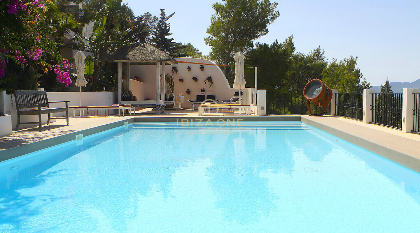 Mediterrane Villa mit 180º-Blick auf das Meer, die Inseln Conejeras, S'Esparta und Cala Salada zu verkaufen, Ibiza - Mediterrane Villa mit 180º-Blick auf das Meer, die Inseln Conejeras, S'Esparta und Cala Salada zu vermieten, Ibiza