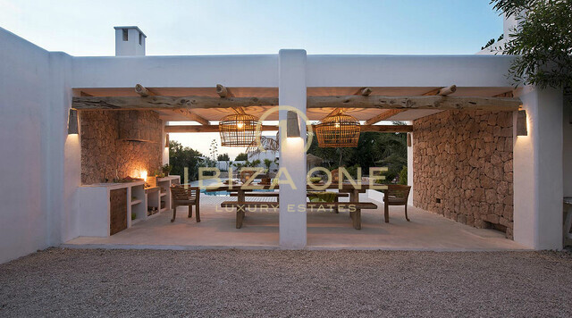 Villa di lusso recentemente ristrutturata con vista mare in vendita, Ibiza - Villa di lusso recentemente ristrutturata con vista mare in affitto, Ibiza