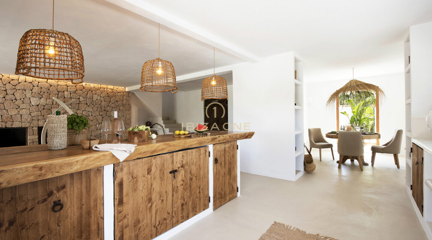 Luxuriöse, neu renovierte Villa mit Meerblick zu verkaufen, Ibiza - Luxuriöse, neu renovierte Villa mit Meerblick zu vermieten, Ibiza
