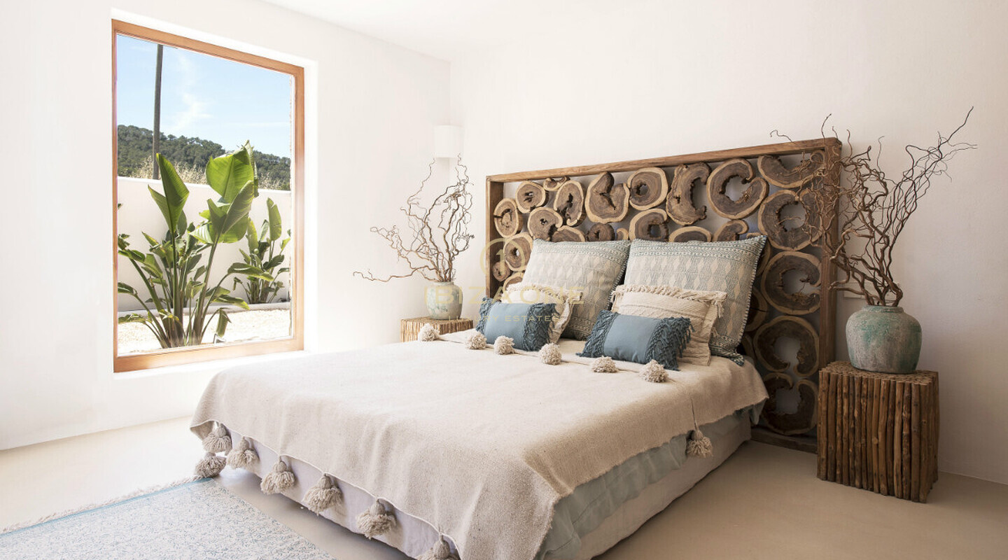 Luxe, onlangs gerenoveerde villa met zeezicht te koop, Ibiza - Luxe, onlangs gerenoveerde villa met zeezicht te huur, Ibiza