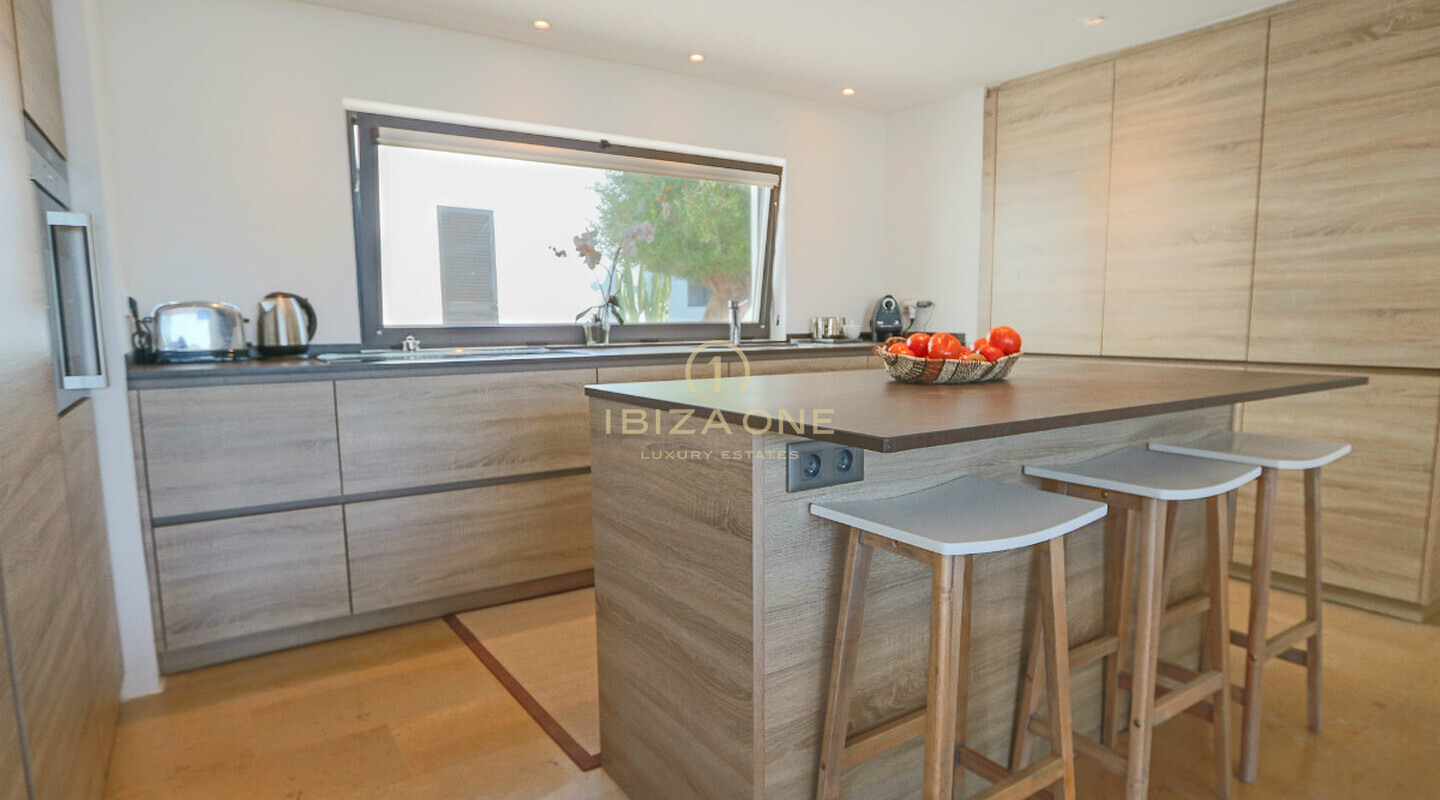 Villa de luxe récemment rénovée avec de belles vues sur la mer et le coucher du soleil à vendre, Ibiza - Villa de luxe récemment rénovée avec de belles vues sur la mer et le coucher du soleil à louer, Ibiza