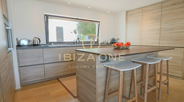 Villa de luxe récemment rénovée avec de belles vues sur la mer et le coucher du soleil à vendre, Ibiza - Villa de luxe récemment rénovée avec de belles vues sur la mer et le coucher du soleil à louer, Ibiza