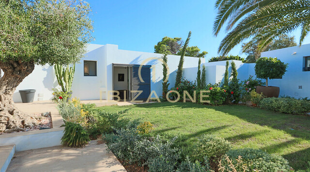 Villa de luxe récemment rénovée avec de belles vues sur la mer et le coucher du soleil à vendre, Ibiza - Villa de luxe récemment rénovée avec de belles vues sur la mer et le coucher du soleil à louer, Ibiza