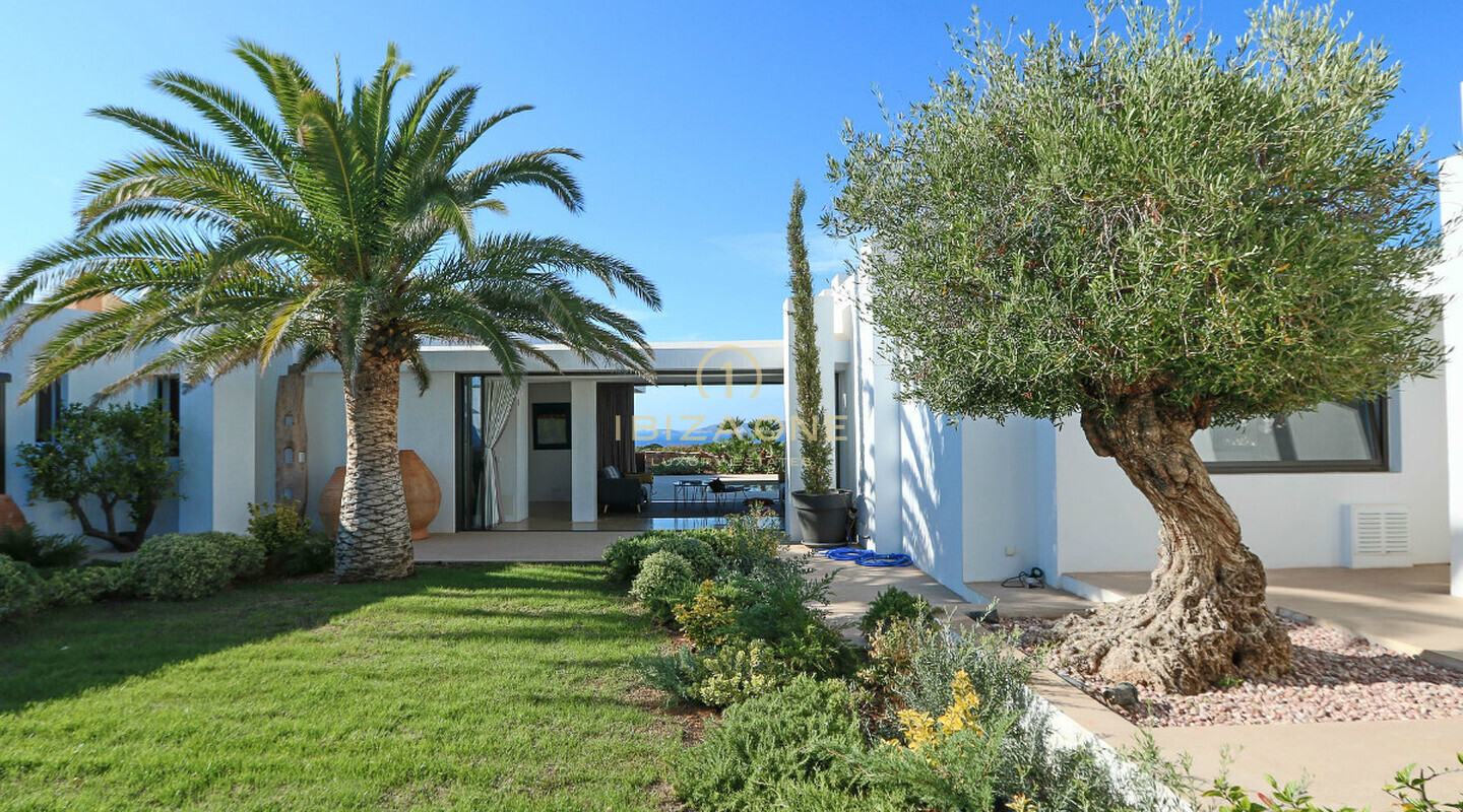Villa di lusso recentemente ristrutturata con splendida vista sul mare e sul tramonto in vendita, Ibiza - Villa di lusso recentemente ristrutturata con splendida vista sul mare e sul tramonto in affitto, Ibiza