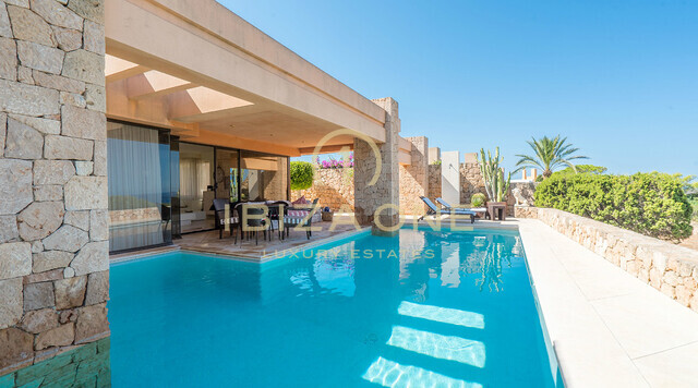 Villa en primera línea de mar con puesta de sol todo el año en venta, Ibiza - Villa en primera línea de mar con puesta de sol todo el año en alquiler, Ibiza