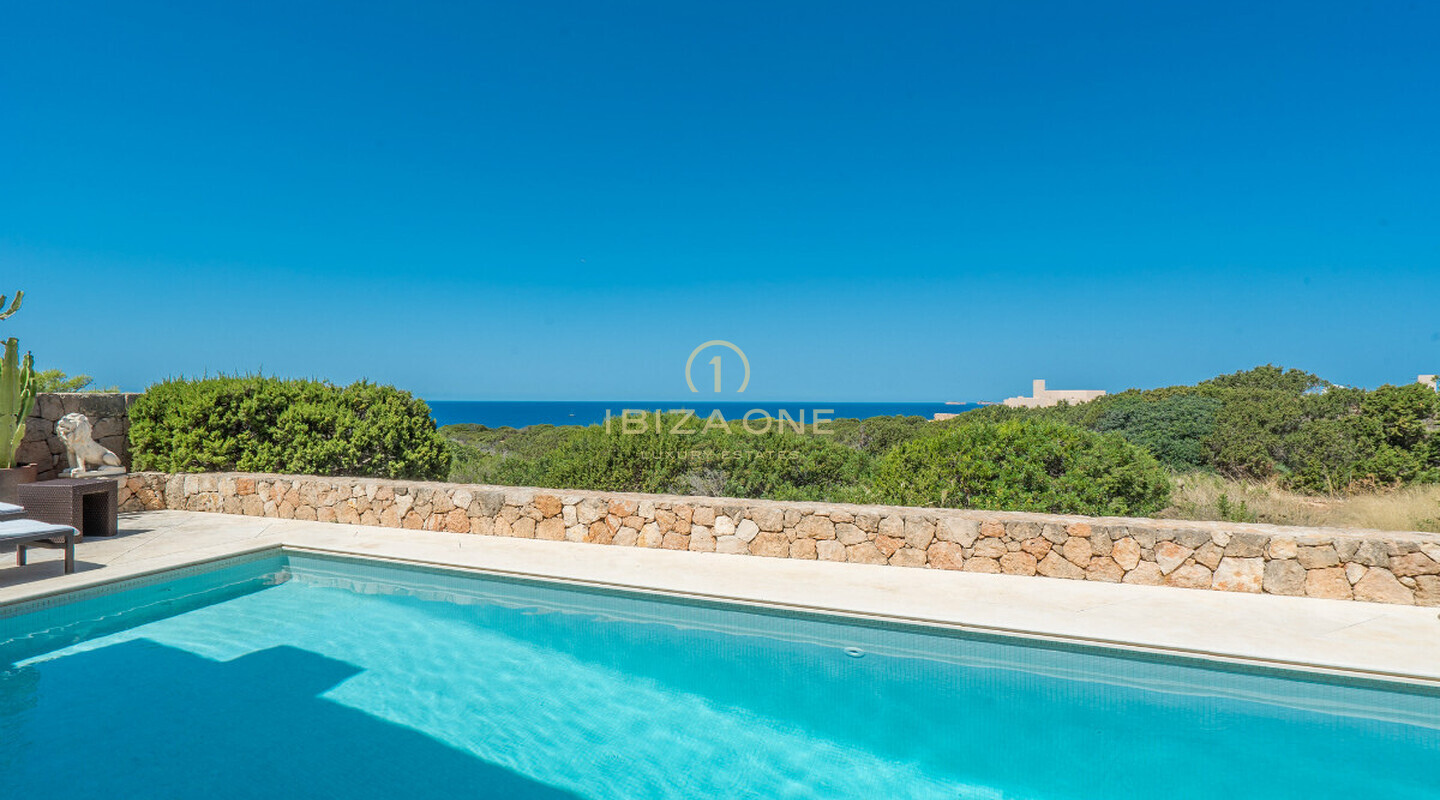 Villa en première ligne de mer avec coucher de soleil toute l'année à vendre, Ibiza - Villa en première ligne de mer avec coucher de soleil toute l'année à louer, Ibiza