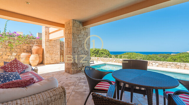 Villa en primera línea de mar con puesta de sol todo el año en venta, Ibiza - Villa en primera línea de mar con puesta de sol todo el año en alquiler, Ibiza