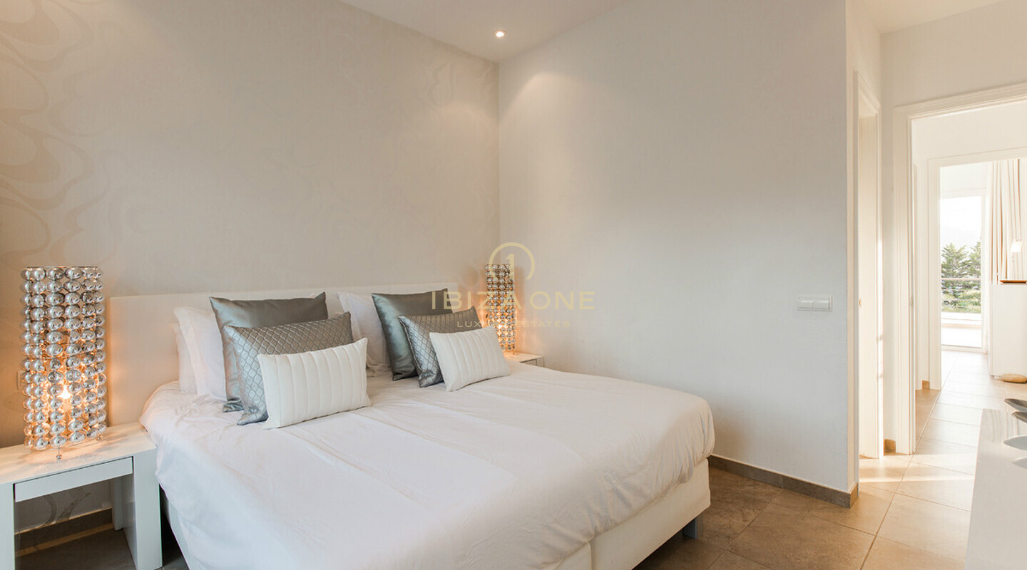 Luxury sea view villa in the Cala Jondal for rent, Ibiza